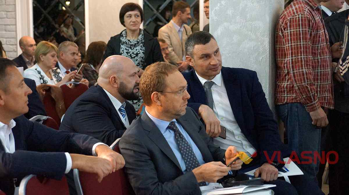 Poroshenko-Groysman-3