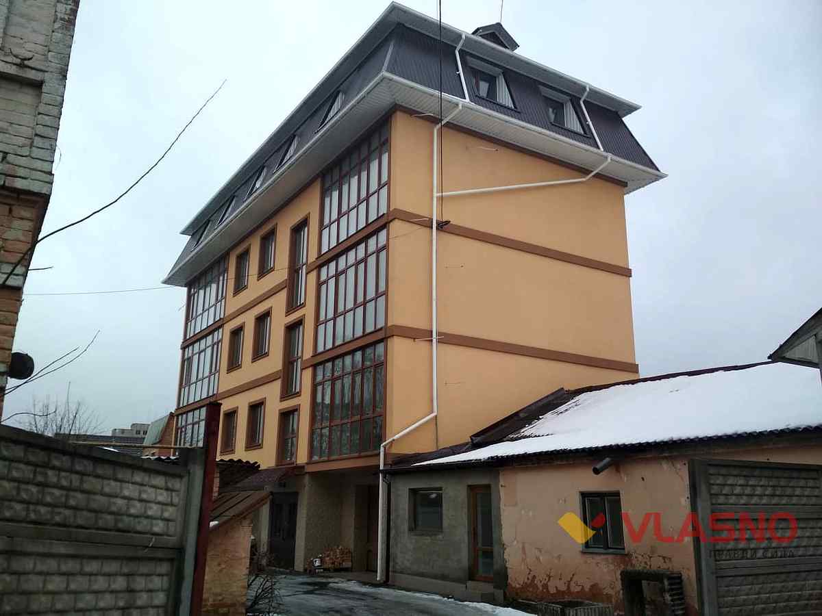 znesty-budynok-u-centri-Vinnyci-4 1