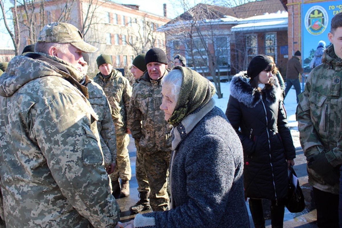 меморіальна дошка атовцю в Гайсині фото