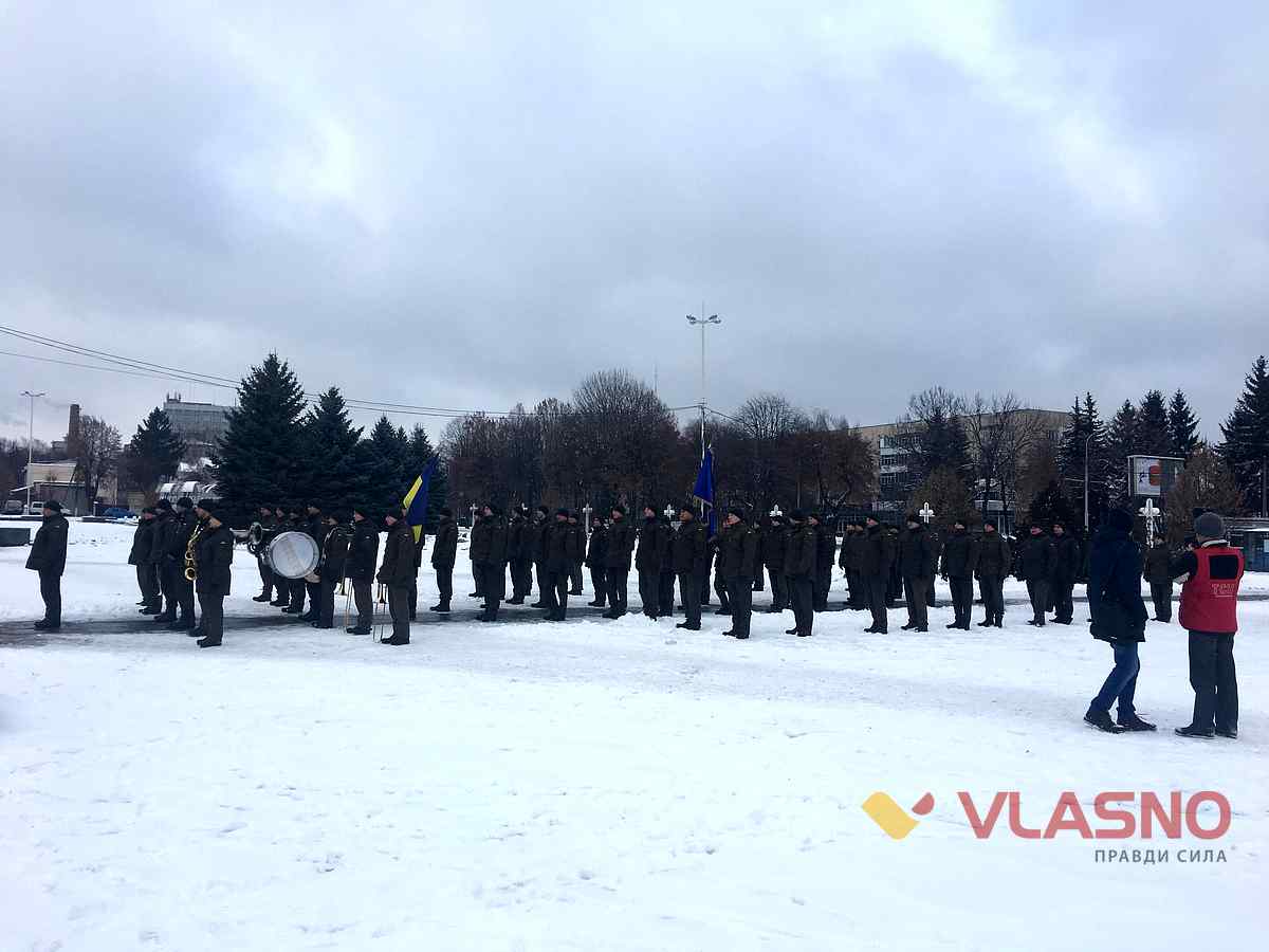 fleshmob viyskovosluzhbovtsiv u vinnytsi 2