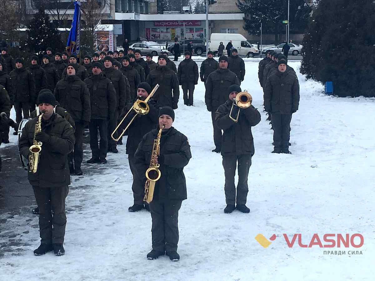 fleshmob viyskovosluzhbovtsiv u vinnytsi 4