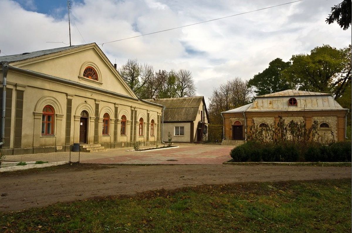 palac-v-antopili-9