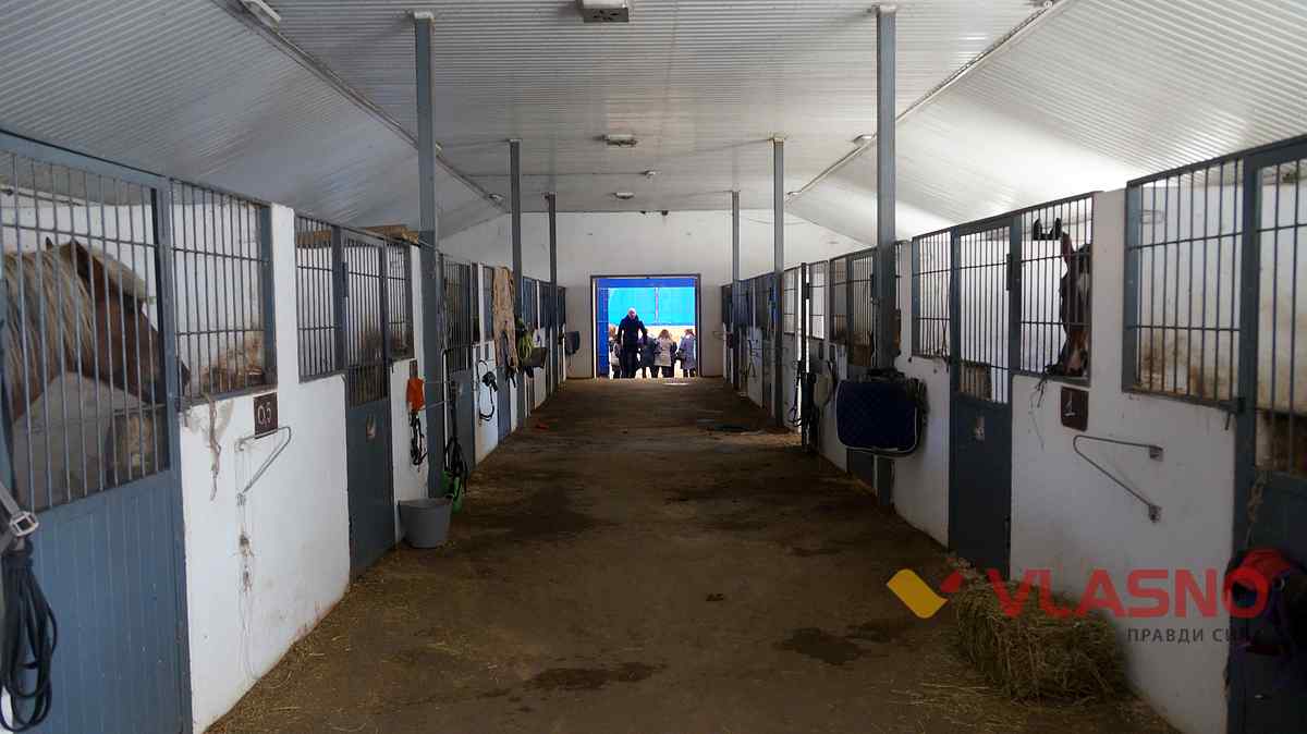 hors 18 1