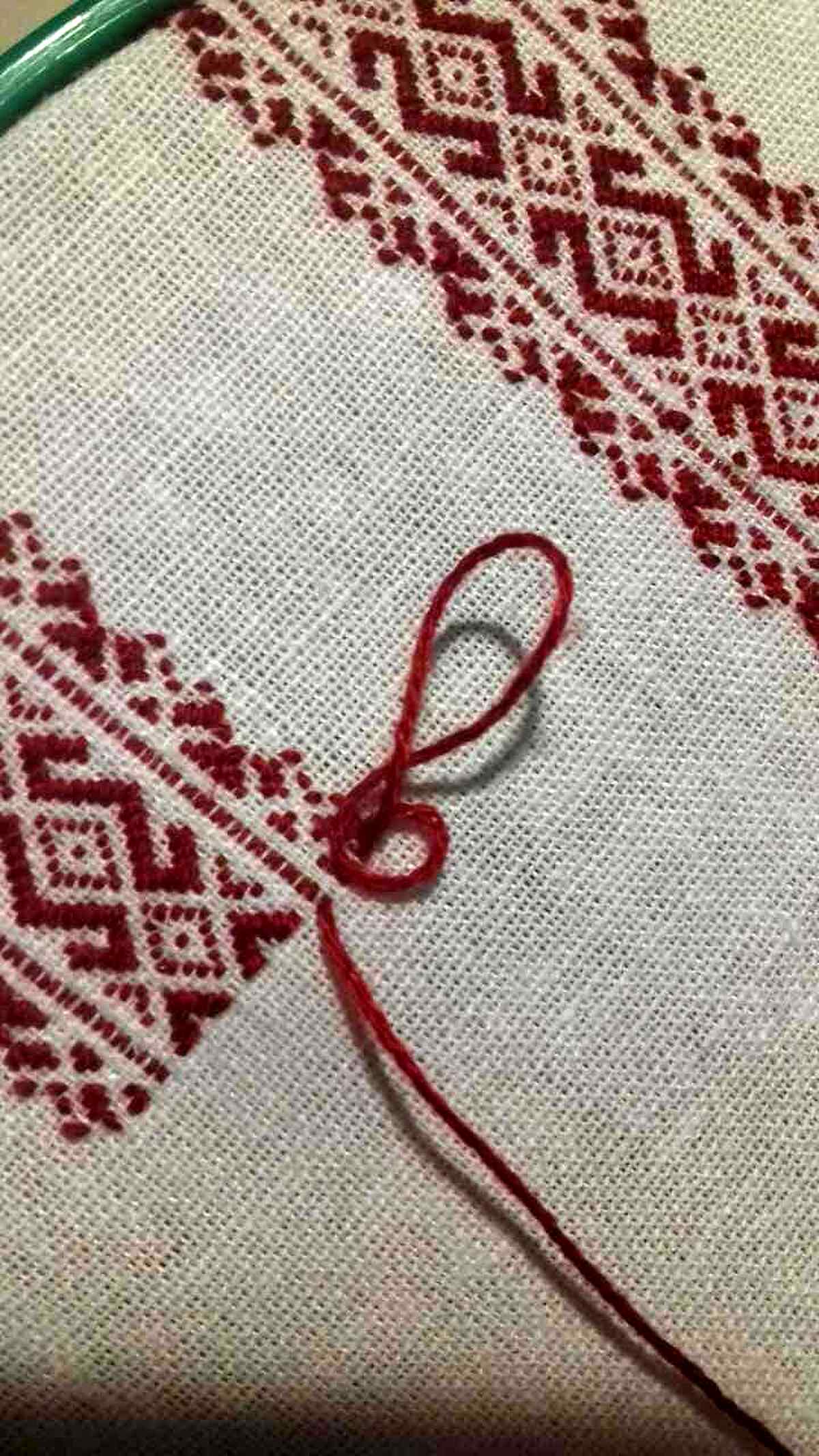 podilskyj-ornament-vivvinsia- 1