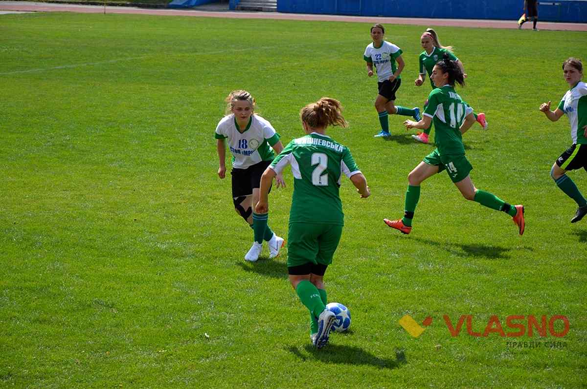 FOOTBALL18 1