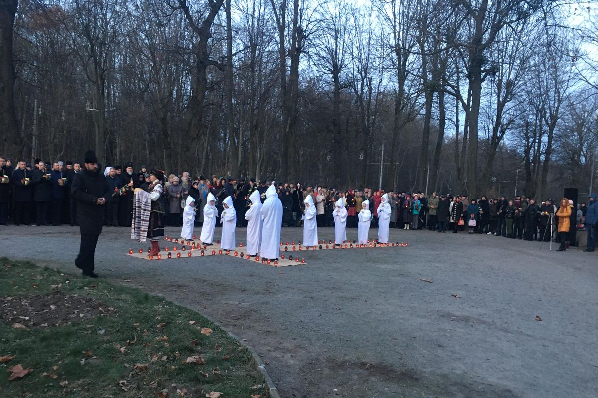 u vinnytsi vshanuvaly zhertv holodomoru 4