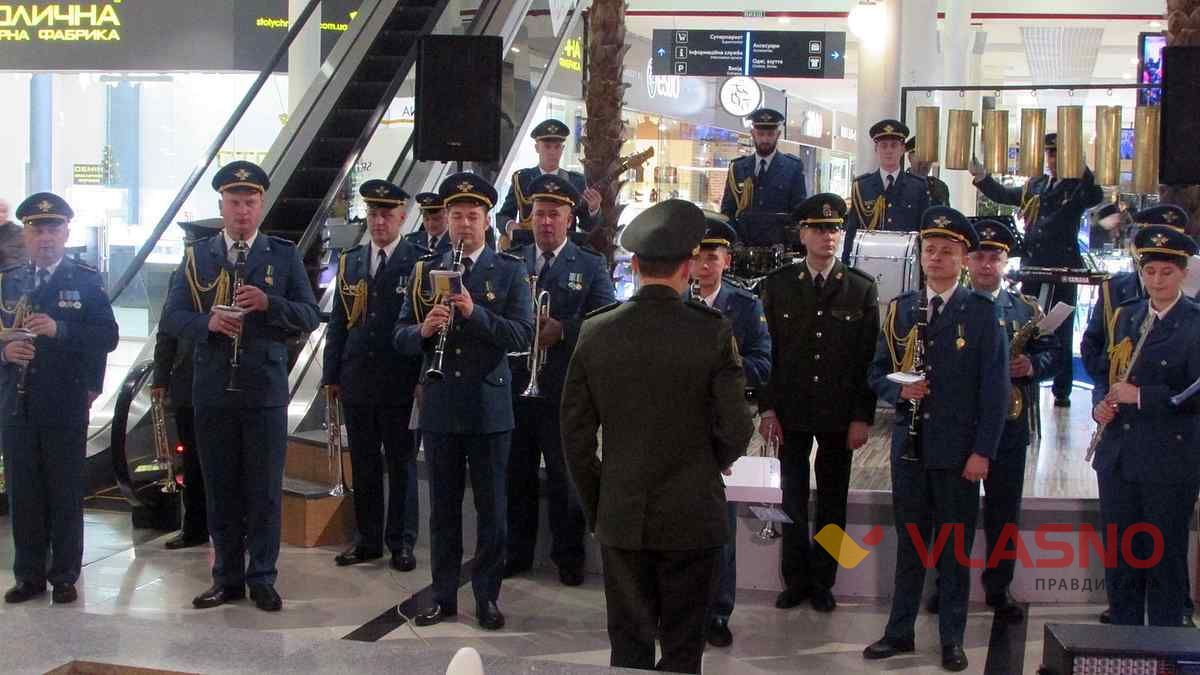 vinnytsia orkestr na chest kiborhiv