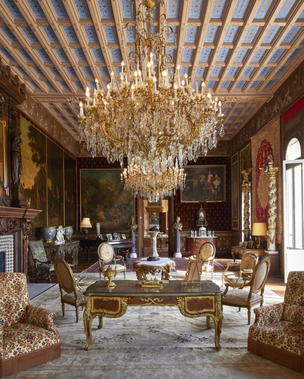 villa-achmetov- 1