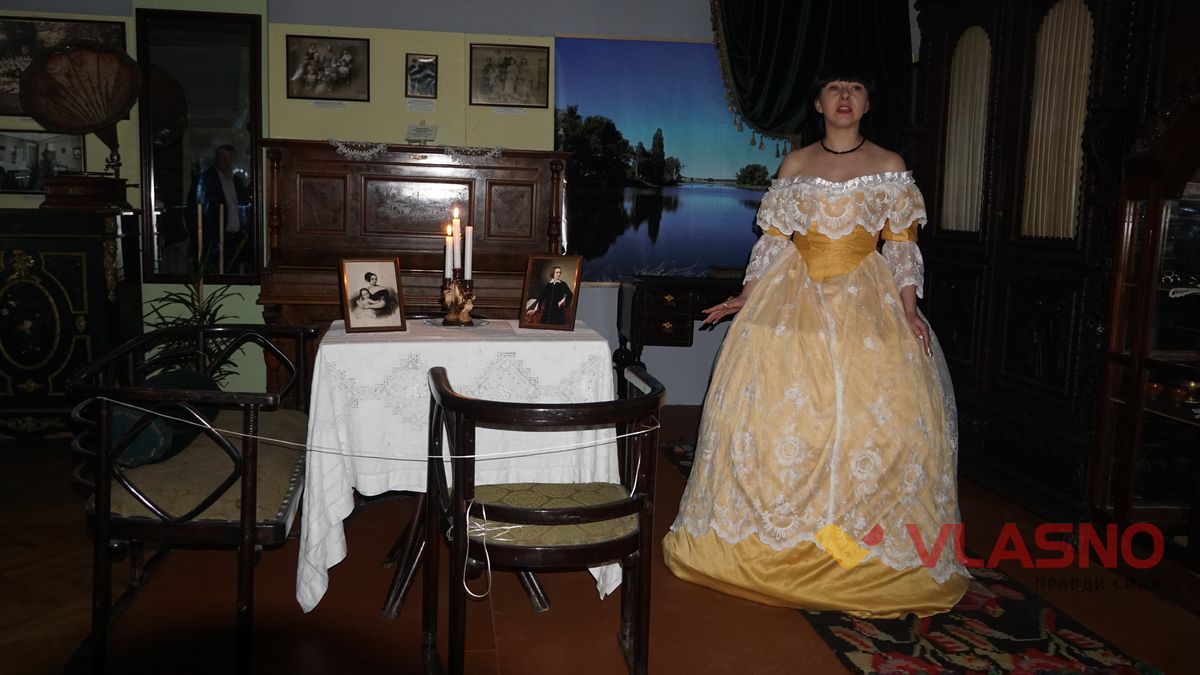 Museion  dim de zhyve kokhannia 11