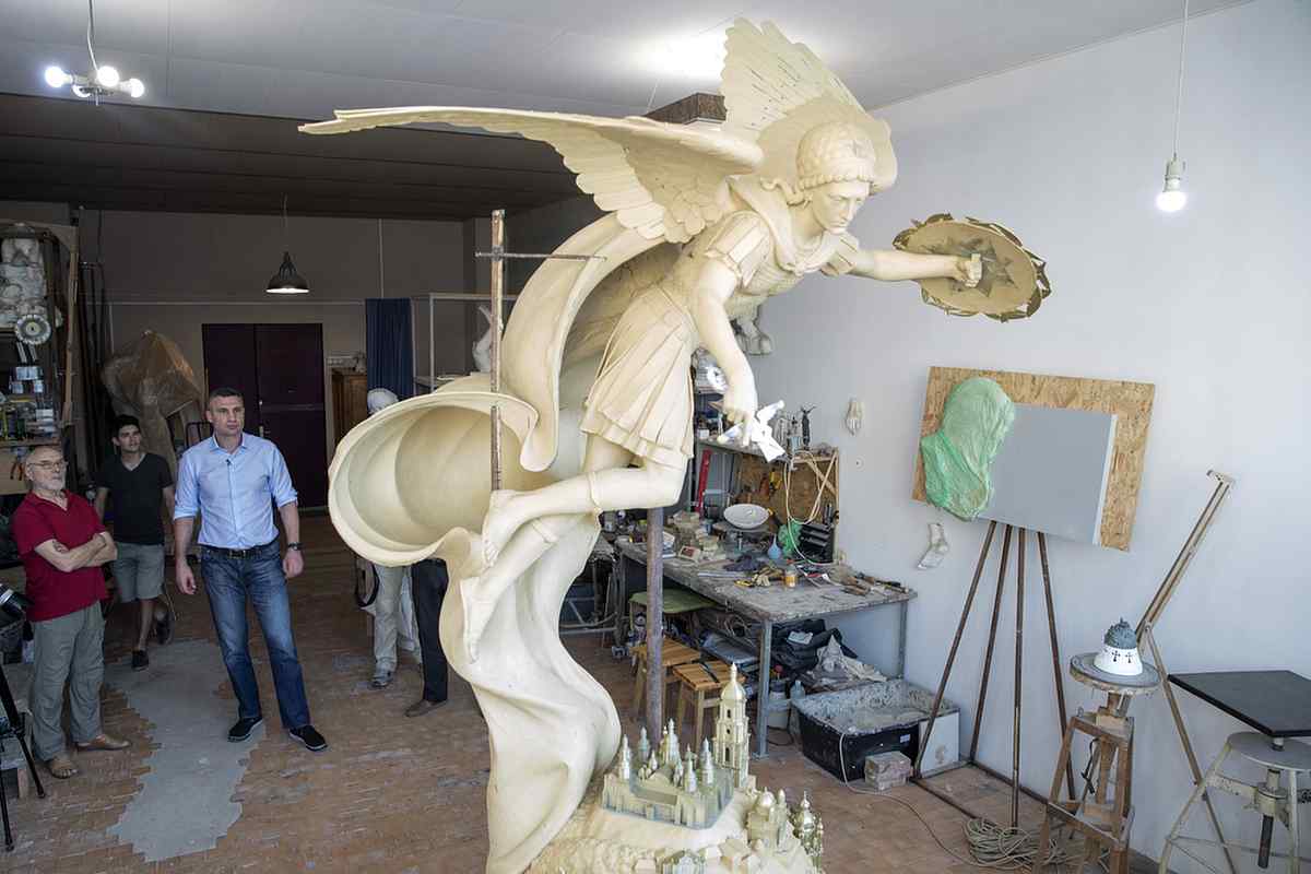 skulptura-vinnitsia-kiev-fontan-3 1