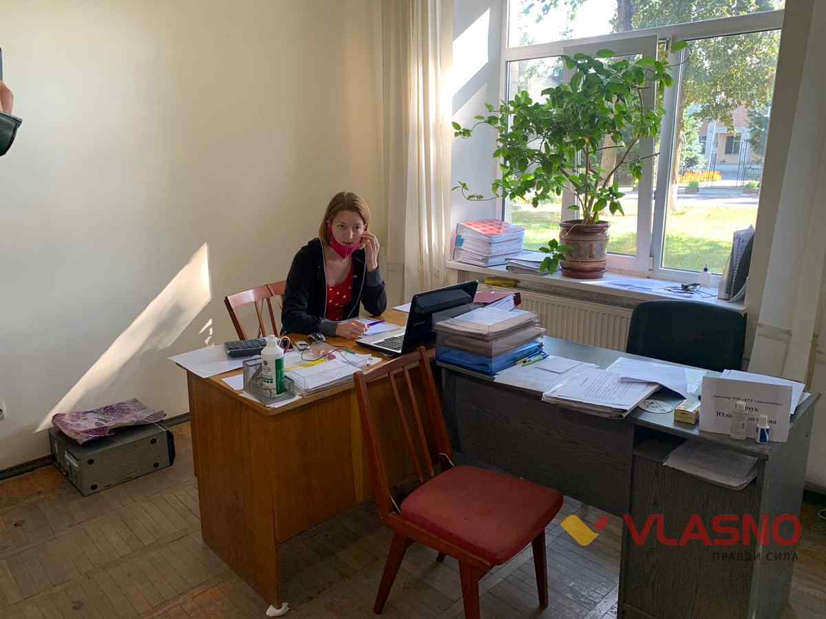 f158ace9-f470-4eb4-9ad2-fdcafb469a83 1