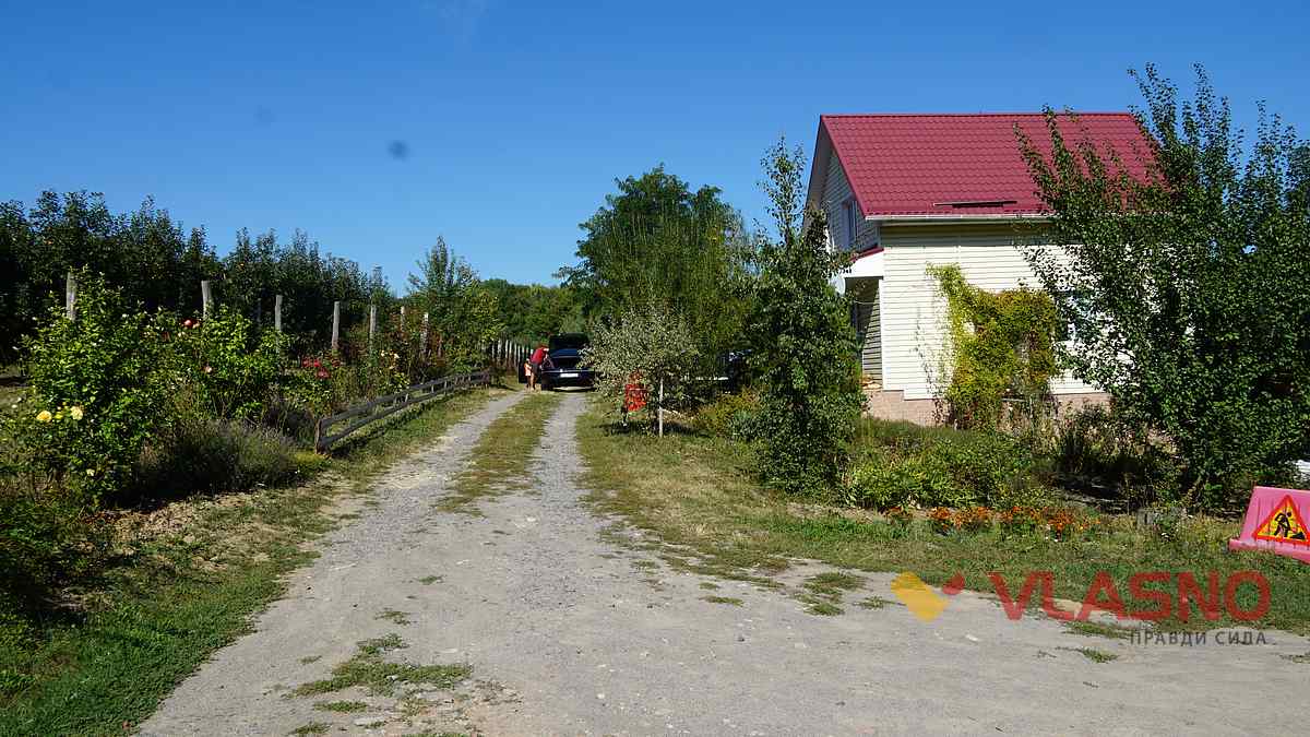 ravlukova ferma 33 1