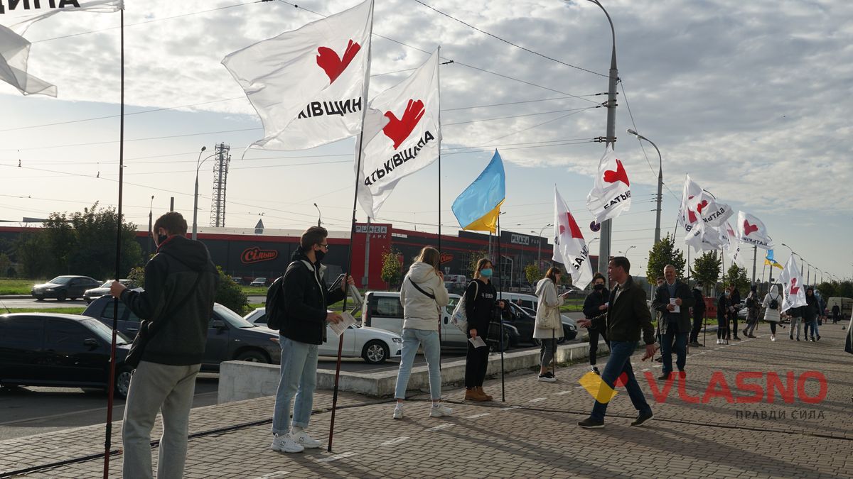 Solejko na rynku vyshenka-1