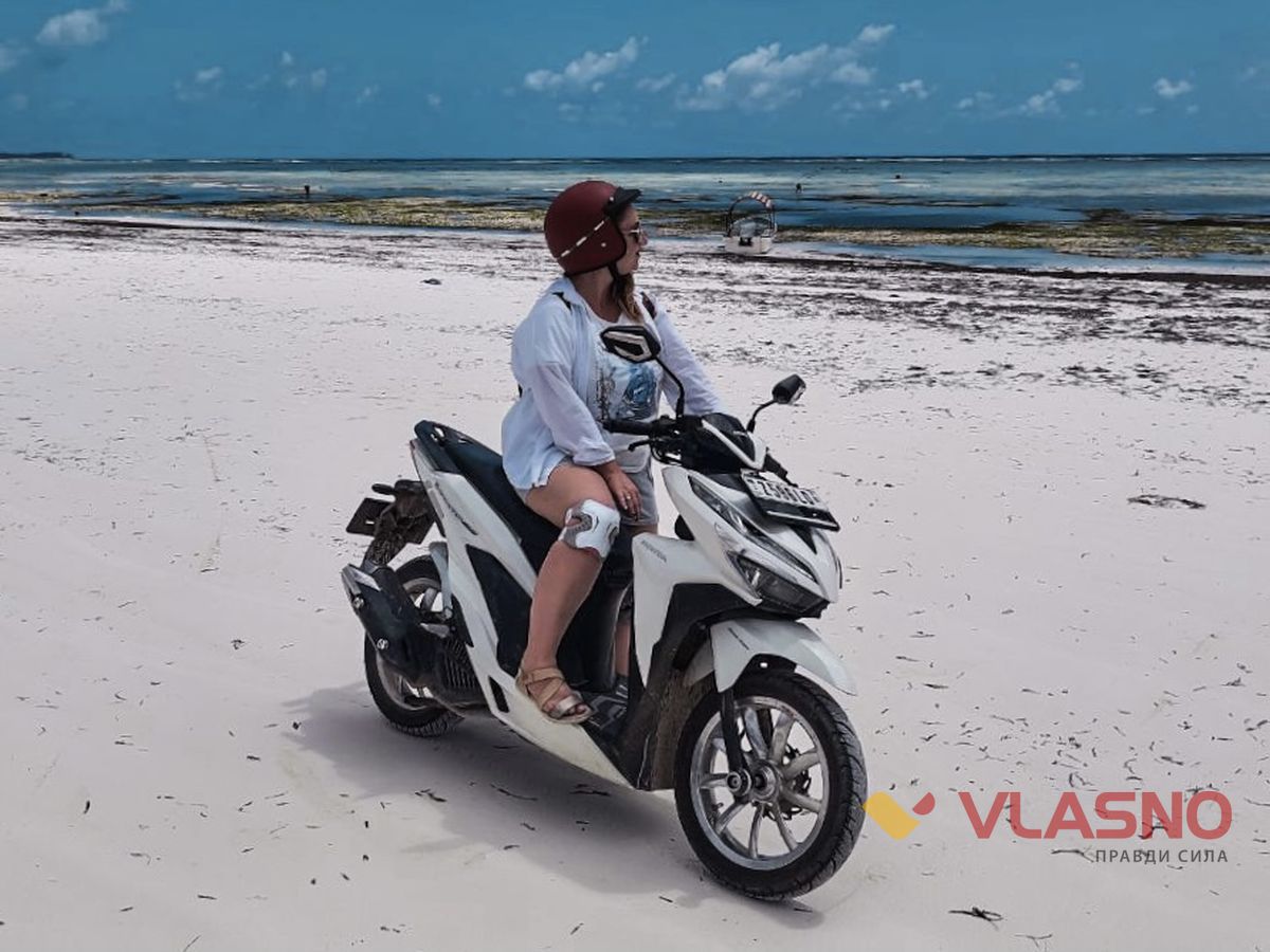 BFA6404D-266C-4108-A0B0-CA4BE12C96E0