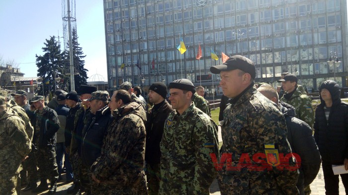 Освячений КрАЗ відправився на війну 