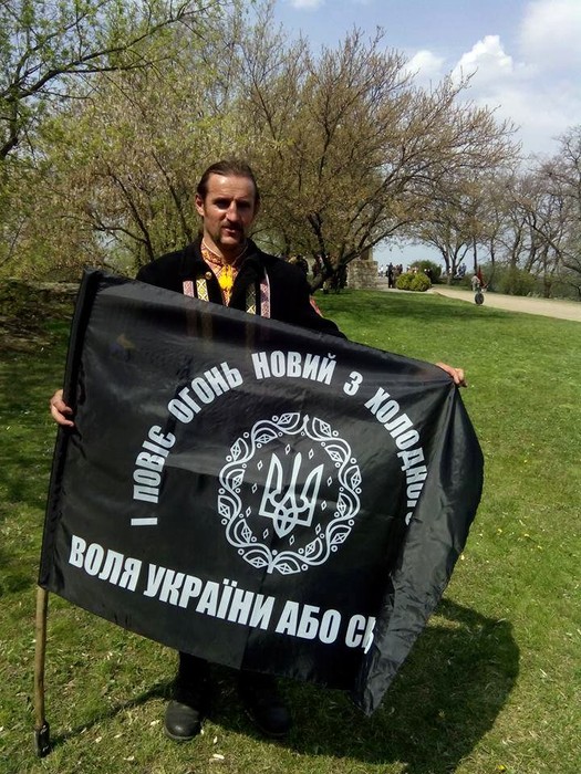 «Нормальні люди в ці дні садять картоплю, а ще кращі сіють –  зерно волі» – історик Олександр Коваль