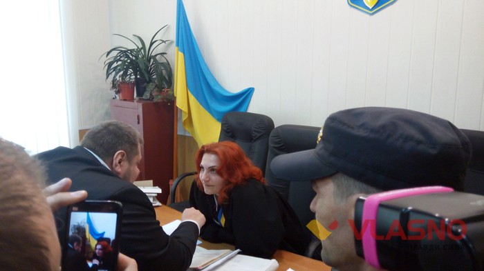 Нардеп влаштував скандал у Вінницькому суді 