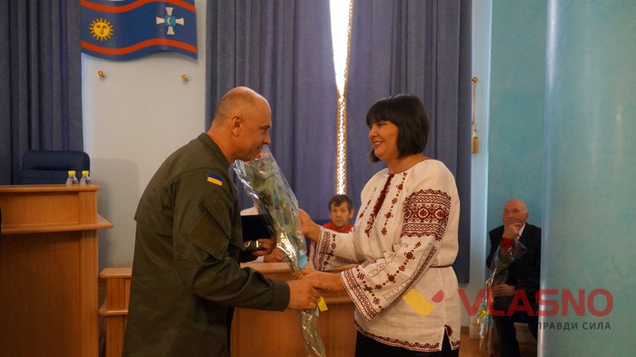 нагородження вінничан почесною відзнакою «За заслуги перед Вінниччиною» фото