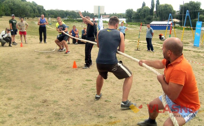 спортивні ігри силачів "Козацькі розваги" фото