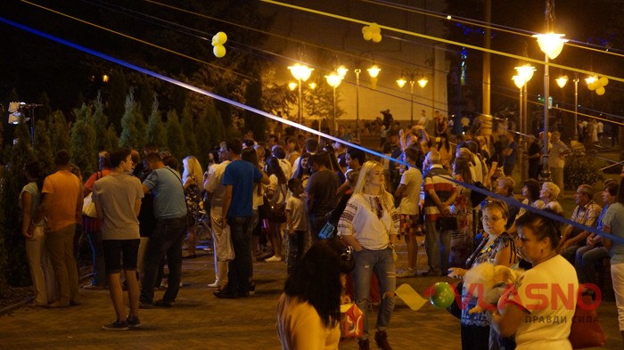 співання гімну України на День Незалежності у Вінниці фото