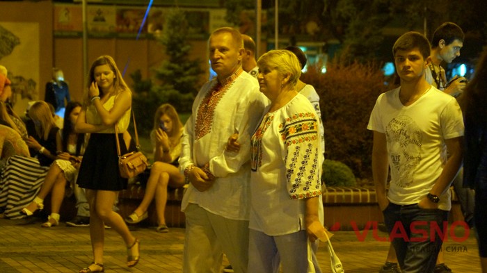 співання гімну України на День Незалежності у Вінниці фото