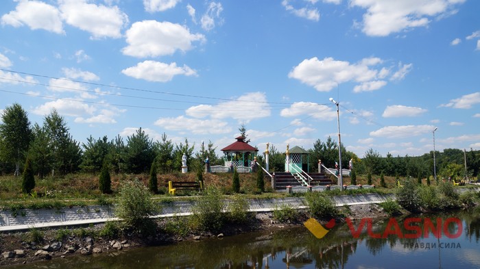 античний парк у селі Селище фото