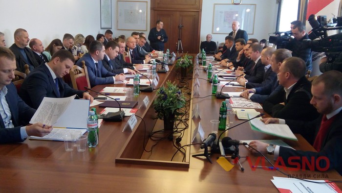 презентація обєднання Депутатський контроль у Вінниці фото