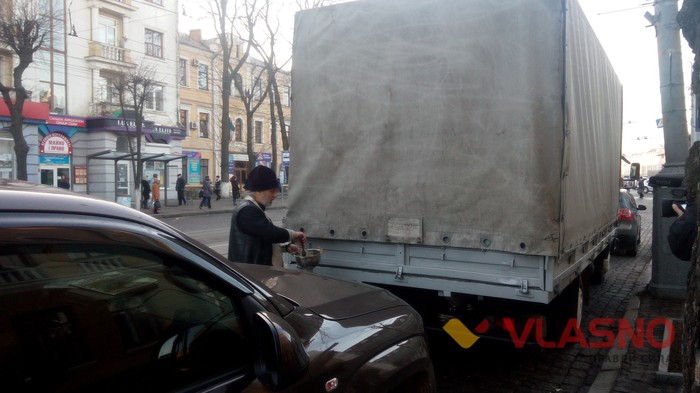 з Вінниці відправили гуманітарну допомогу бійцям АТО фото