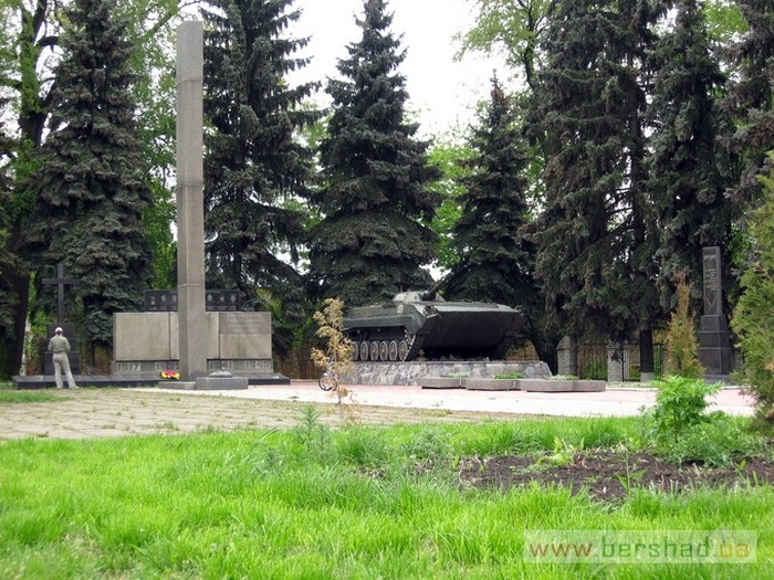 пам'ятники танкам у Вінницькій області фото