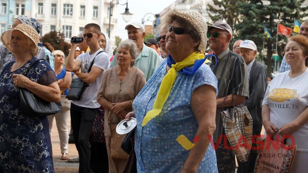 пікет під міскрадою у Вінниці фото