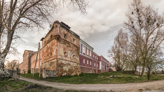 палац в Іванові на Вінниччині фото