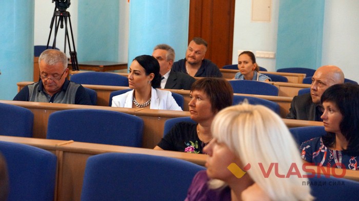нарада у Вінницькій облраді з приводу подій 6 грудня фото 