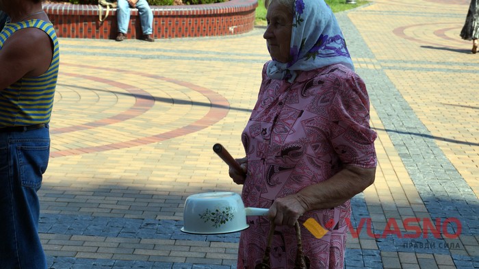 вручення іменних посвідчень соратникам Маліновського фото