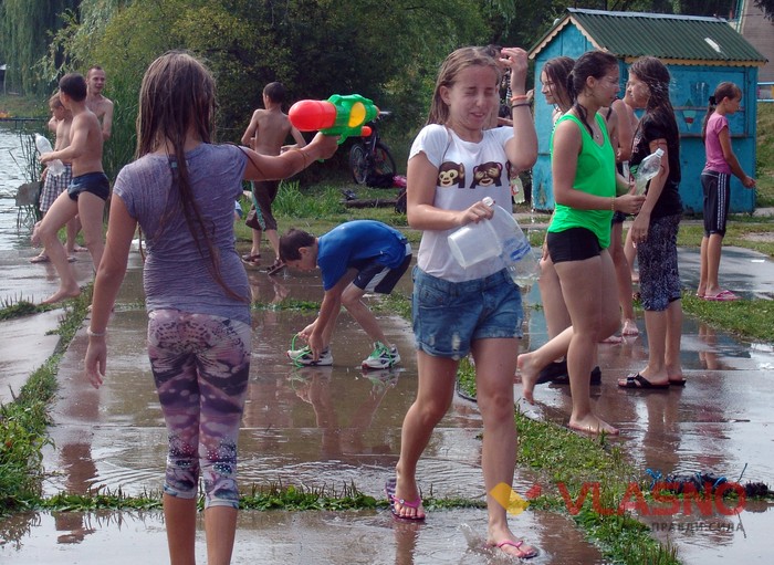 обливання на честь свята Івана Купайла у Вінниці фото
