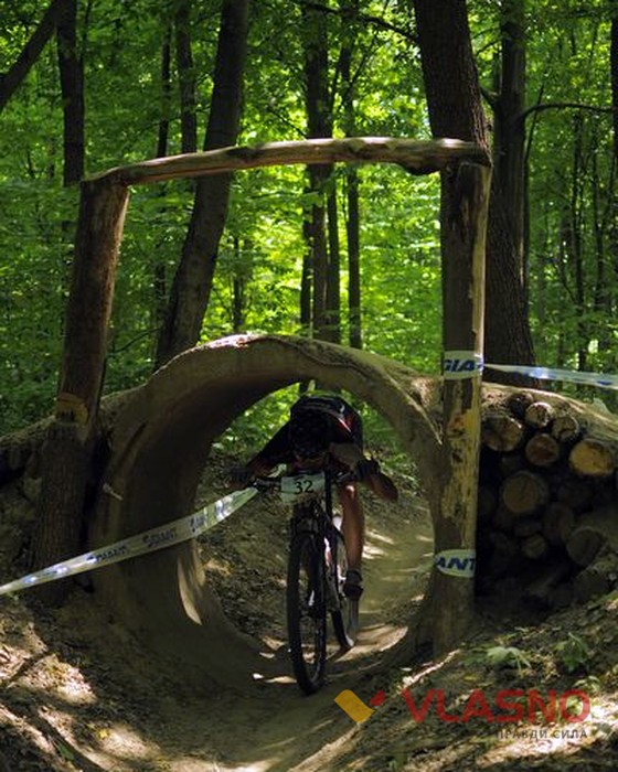 У Вінниці велосипедисти блукали «Дідьковими стежками» фото