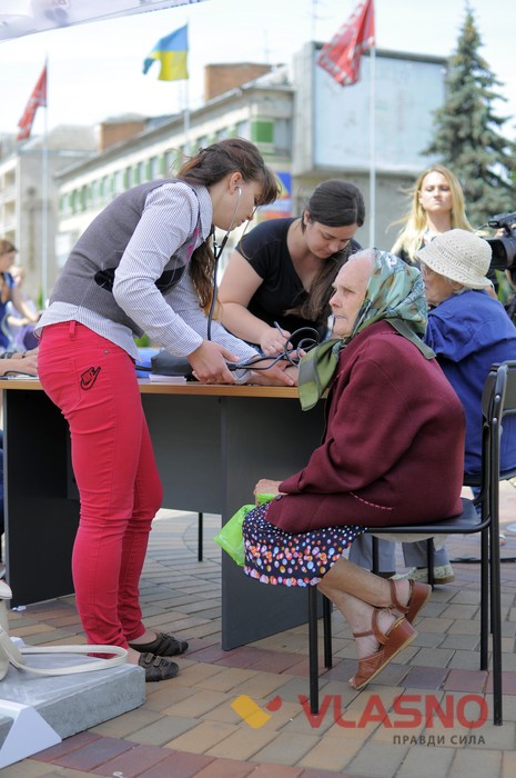 мітинг «пустих кастрюль» у Вінниці фото