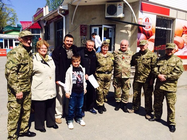 Гніванські підприємці отримали нагороду за волонтерство фото