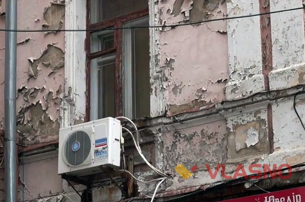 Будинки по вулиці Соборній опадають на голови вінничан фото