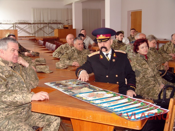 Вінницьких волонтерів нагородили  за «активну участь у патріотизмі»  фото