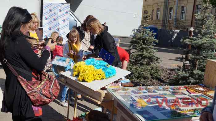 соціальний проект "Європа починається з тебе" у Вінниці фото