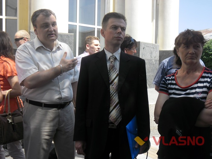 пікет щодо рейдерського захоплення у селі Строїнці Тиврівського району на Вінниччині фото