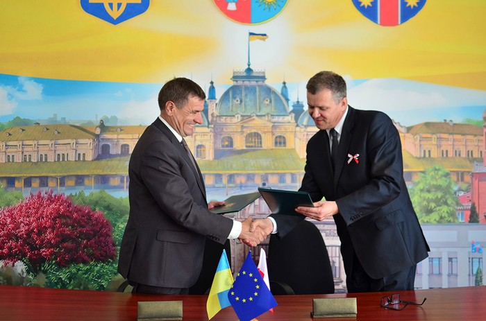 встановлення пам'ятного знаку Яну Бжехві фото