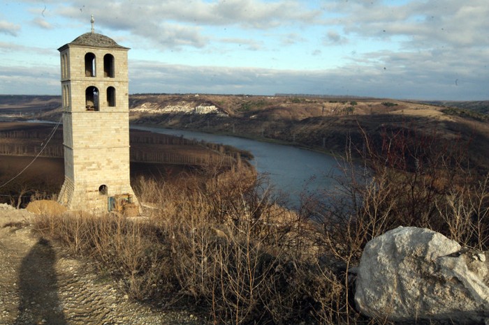 Лядовський Свято-Усікновенський скельний монастир фото