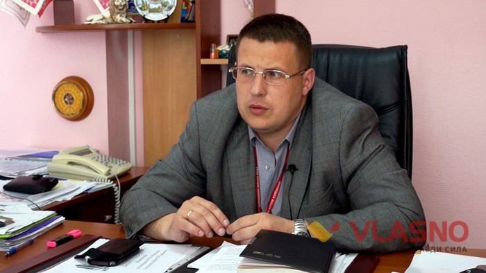 Гайдалка в калюжі — екстримальна розвага для малюків