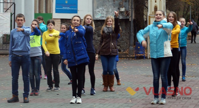 танцювальний флешмоб до Тижня студента у Вінниці фото