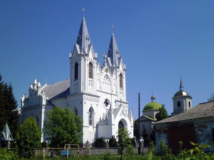 костел Святої Анни у місті Бар фото