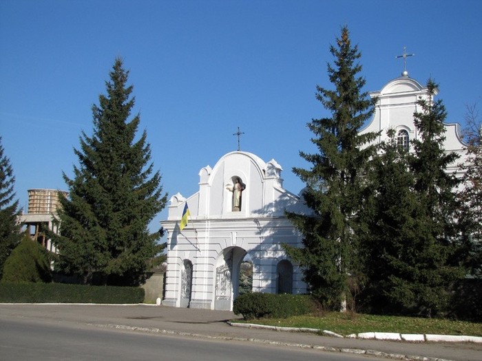 Шаргородський костел Флоріана Шарого фото