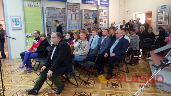 Поляки поділилися  із вінничанами досвідом ексгумації жертв комуністів