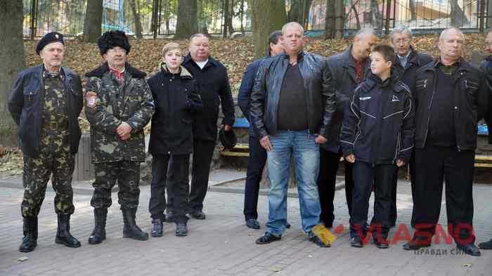 вінницькі козаки святкують ПокровуПресвятої Богородиці фото