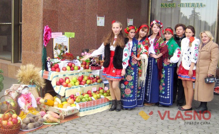 висттавка досягнень вінницьких юнатів (делегація Барського району) фото